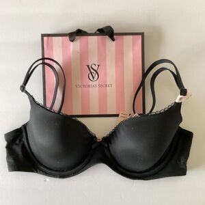 NWT Victorias Secret Body by Victoria lightly Lined Demi Bra size 34C